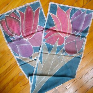 Stunning 100% Silk Scarf Tulip Pattern